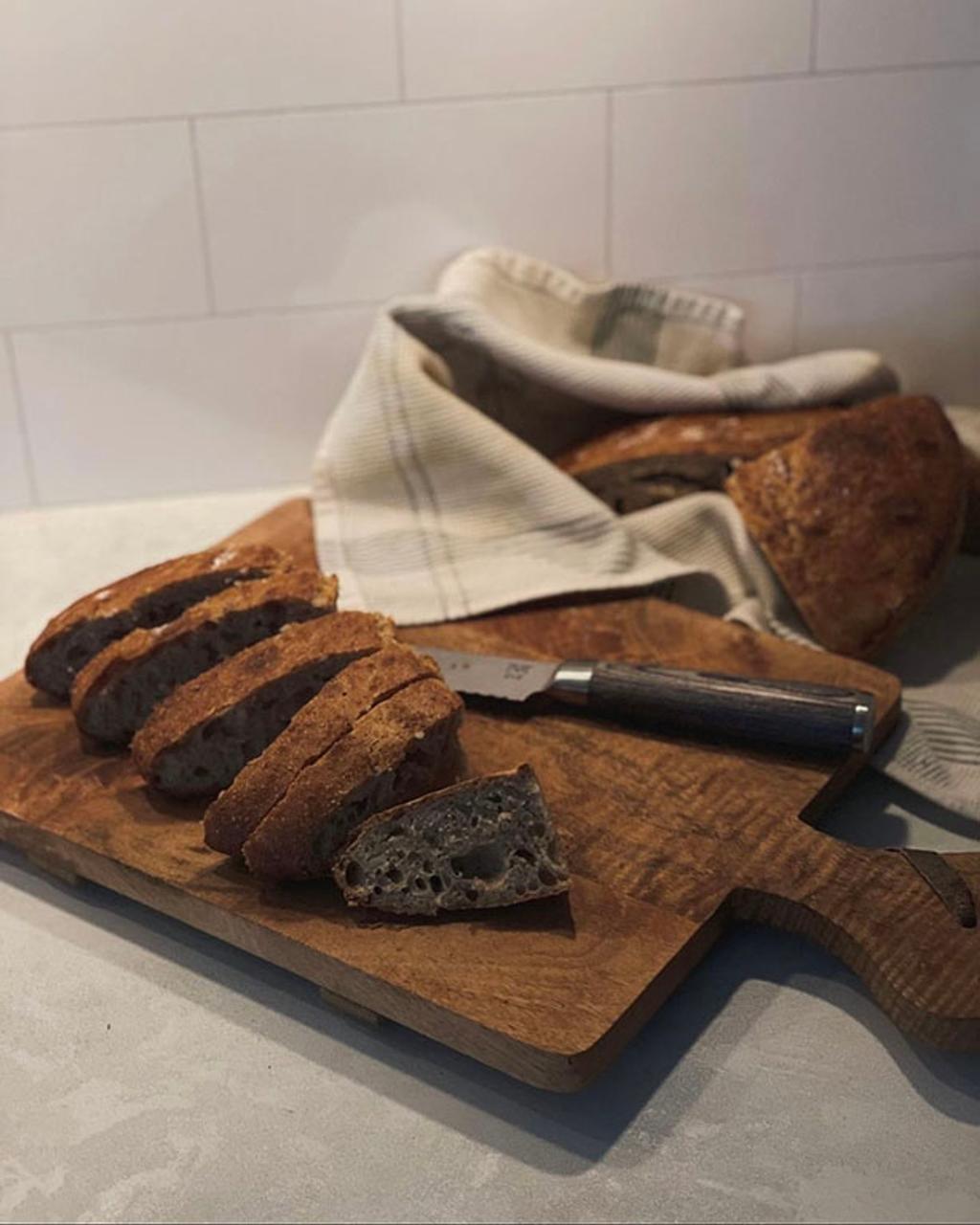 Skarvet Opal brødkniv